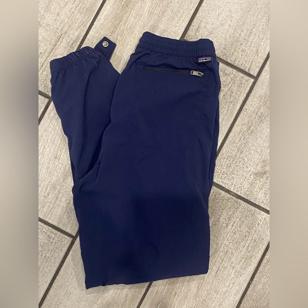Patagonia kids jogger pants size L 12